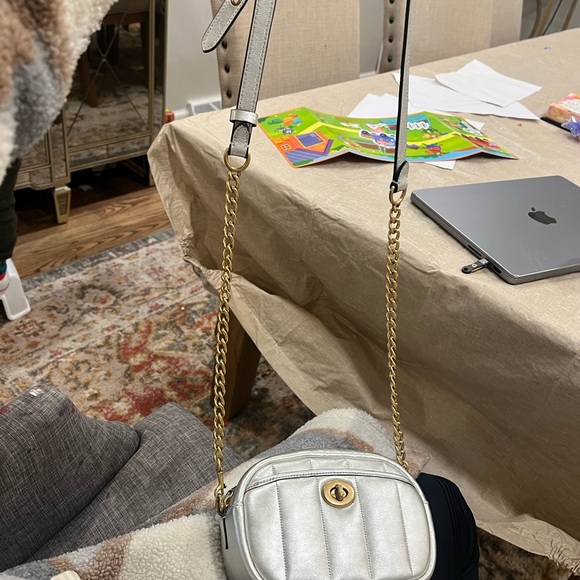 Silver coach bag amazing condition - Picture 8 of 9